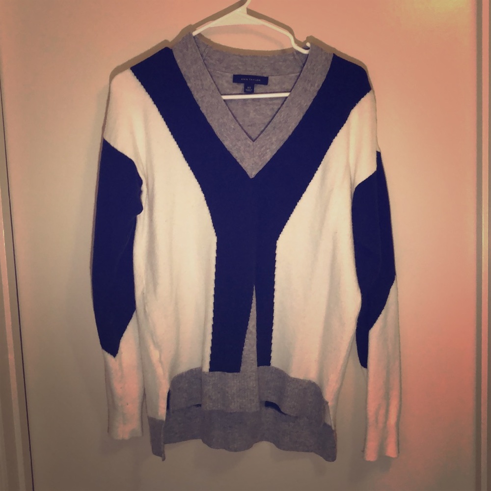 Comfy sweet alpaca and wool adorable Ann Taylor!